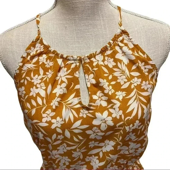 WOMENS’S OLD NAVY KEYHOLE ROMPER WITH POCKETS•SIZE XS•YELLOW&WHITE• - Picture 3 of 5